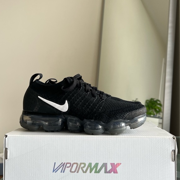 Nike Air Vapormax Flyknit 2 - Picture 1 of 6